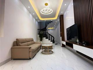 Bán nhà, rất mới, full nội thất, an dương , tây hồ, dt 33m2, giá 8 tỷ 200 triệu.  0912 142 ***.