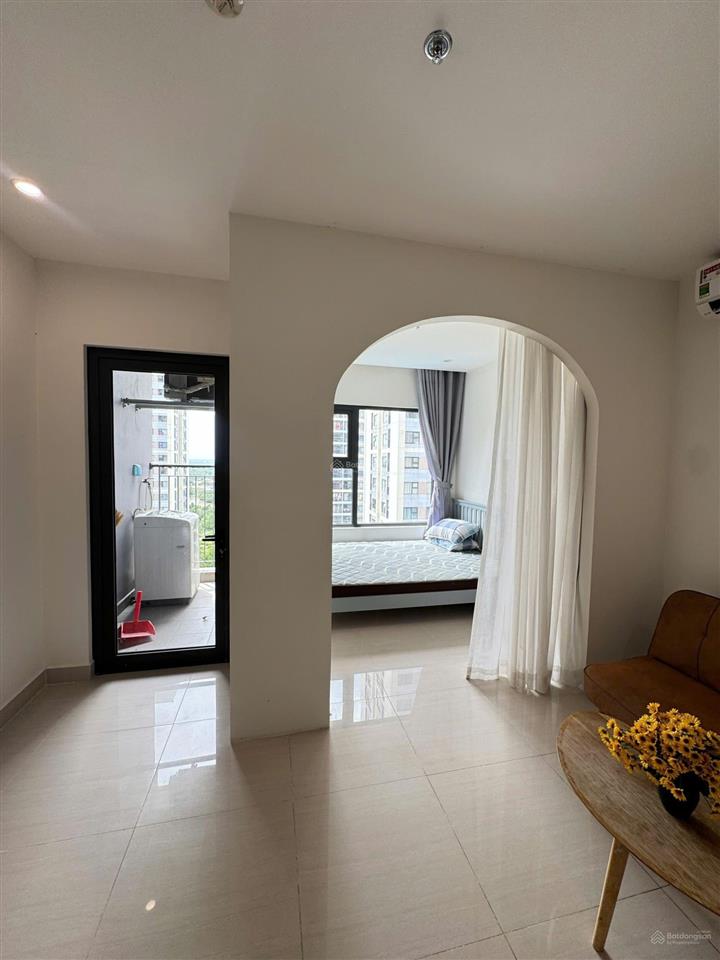 Bán gấp căn hộ studio tại the rainbow, sẵn sổ view hồ bơi, giá bán 2,05 tỷ, dt 34m2 full nội thất