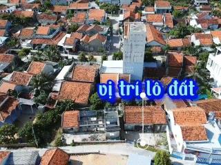 Bán căn nhà xưa sát biển làng lò 3. gần sân bay tuy hòa 8km. 2,5 tỷ