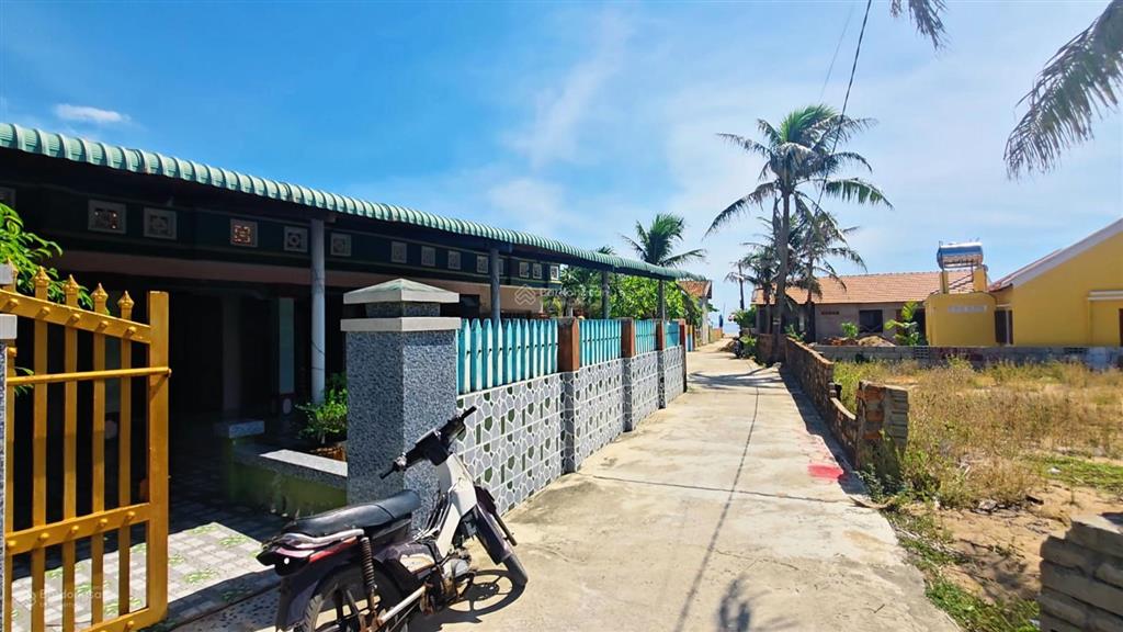 Cần bán lô đất sát biển 50m. 364m2, gần sân bay tuy hòa 7km