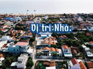 ( đất siêu đẹp) cần bán căn nhà gần biển 200m, gần sân bay 7km. nằm trong làng lò 1.