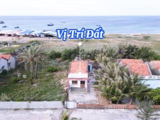 Bán căn nhà 339m2 mặt sát biển làng chài lò 1, cách sân bay chỉ 7km