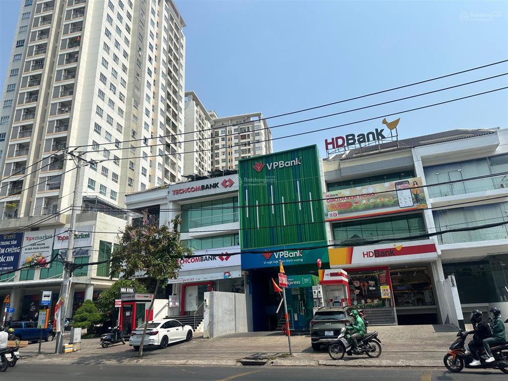 Góc 2 mặt tiền đặng văn bi, 6x23m=166m2 gần ngân hàng, đang cho thuê 50 triệu/tháng. giá 23 tỷ tl