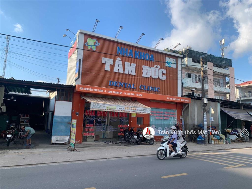 Mặt tiền kinh doanh nguyễn văn tăng sầm uất, dt 9mx25m=220m2. giá 24 tỷ. cho thuê 50 triệu/tháng