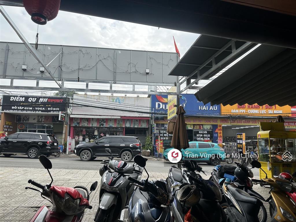 Mặt tiền kinh doanh nguyễn văn tăng sầm uất, dt 9mx25m=220m2. giá 24 tỷ. cho thuê 50 triệu/tháng