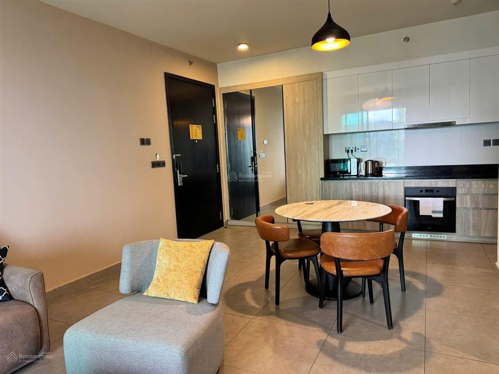 Nhà đẹp  mới tinh 2pn full nội thất feliz en vista giá chỉ 26tr/ tháng.  tư vấn 24/7