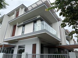 Nhà phố kinh doanh góc 2mt đường rộng 12m