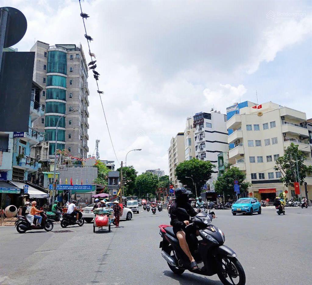 Bán nhà hẻm 137/16 trần đình xu, quận 1, cách trần hưng đạo 70m, 2 mt trước sau. nhà hoàn công
