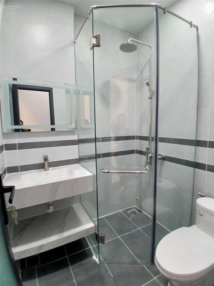 Bán nhà hẻm 137/16 trần đình xu, quận 1, cách trần hưng đạo 70m, 2 mt trước sau. nhà hoàn công