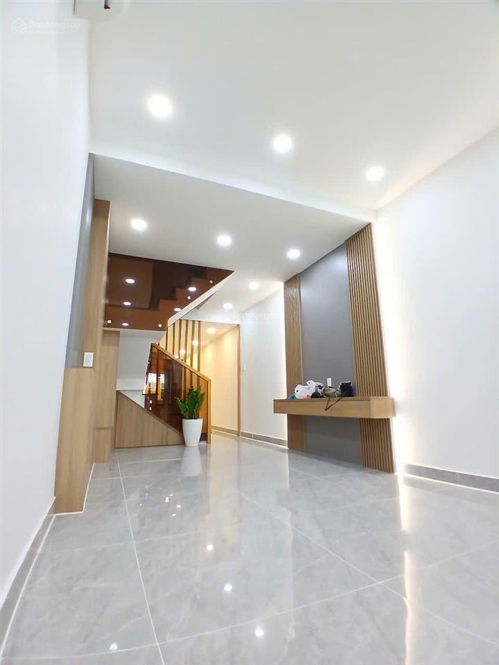 Bán nhà hẻm 137/16 trần đình xu, quận 1, cách trần hưng đạo 70m, 2 mt trước sau. nhà hoàn công