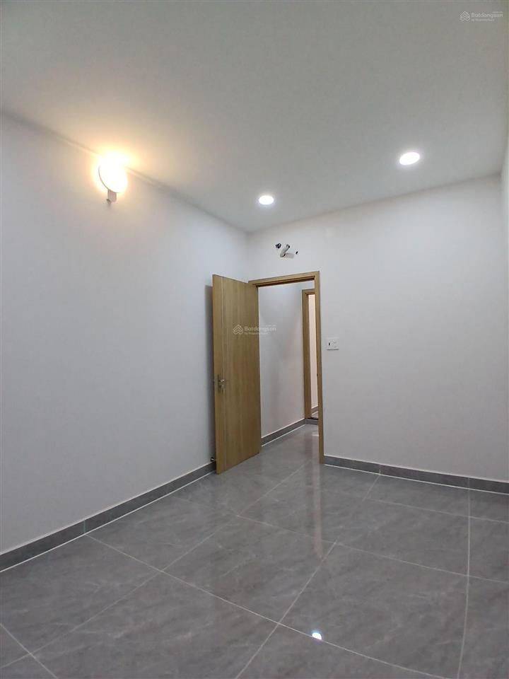 Bán nhà hẻm 137/16 trần đình xu, quận 1, cách trần hưng đạo 70m, 2 mt trước sau. nhà hoàn công