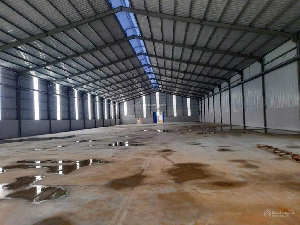 Gia đình tôi cần bán gấp xưởng mặt tiền đường liên huyện tp dĩ an bình dương