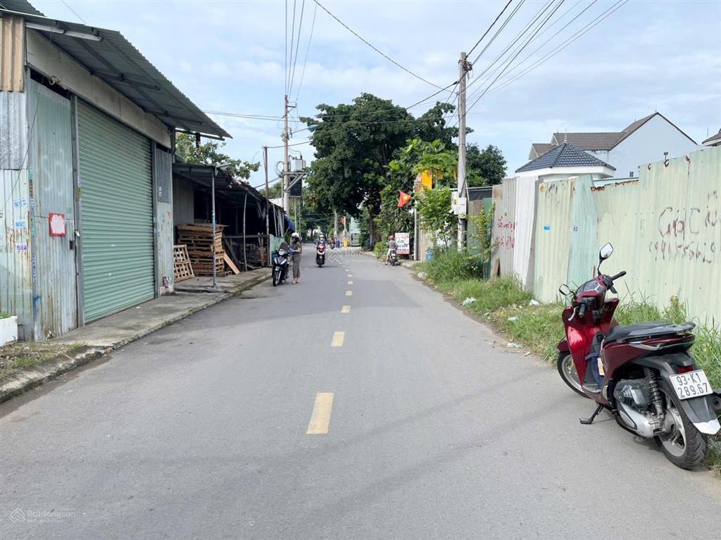 Cần tiền muốn bán lô đất dt rộng sổ riêng giá rẻ mặt tiền đường mạch thị liễu dĩ an tphcm