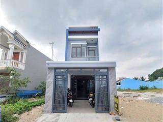 Tôi cần bán nhanh nhà lầu trệt sổ riêng đường nhựa giá rẻ tại thành phố dĩ an bd