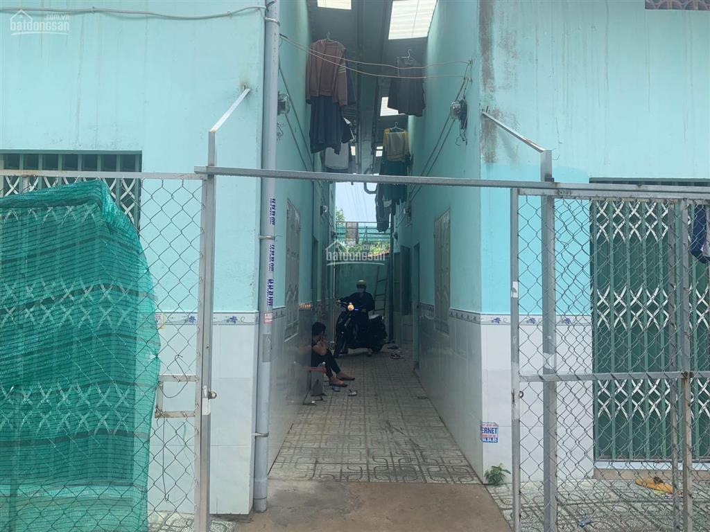 Giảm 4 tỷ, bán nhanh nhà đất 2mặt tiền trường dh tdm tặng nhà trọ, alo bán luôn trong ngày