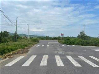 Cần bán lô đất tđc nằm mặt tiền đối diện kcn dốc đá trắng, 200m2 full thổ, 3.2 tỷ bớt lộc