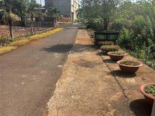 Kẹt cần bán 100m2 cách kcn dầu giây 600m sổ riêng thổ cư