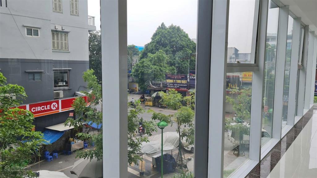 Cho thuê mặt bằng văn phòng, trung tâm đào tạo, lớp nhảy tại chân đế tòa t&t 120 định công, hà nội