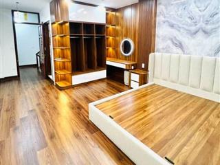 Nhà 5 tầng 75m2 phố Láng Hạ, lô góc oto gần phố
