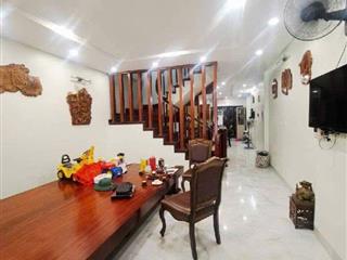 Bán nhà Dương Quảng Hàm, ngõ oto, lô góc, 2 thoáng 68m2 giá 19,5 tỷ