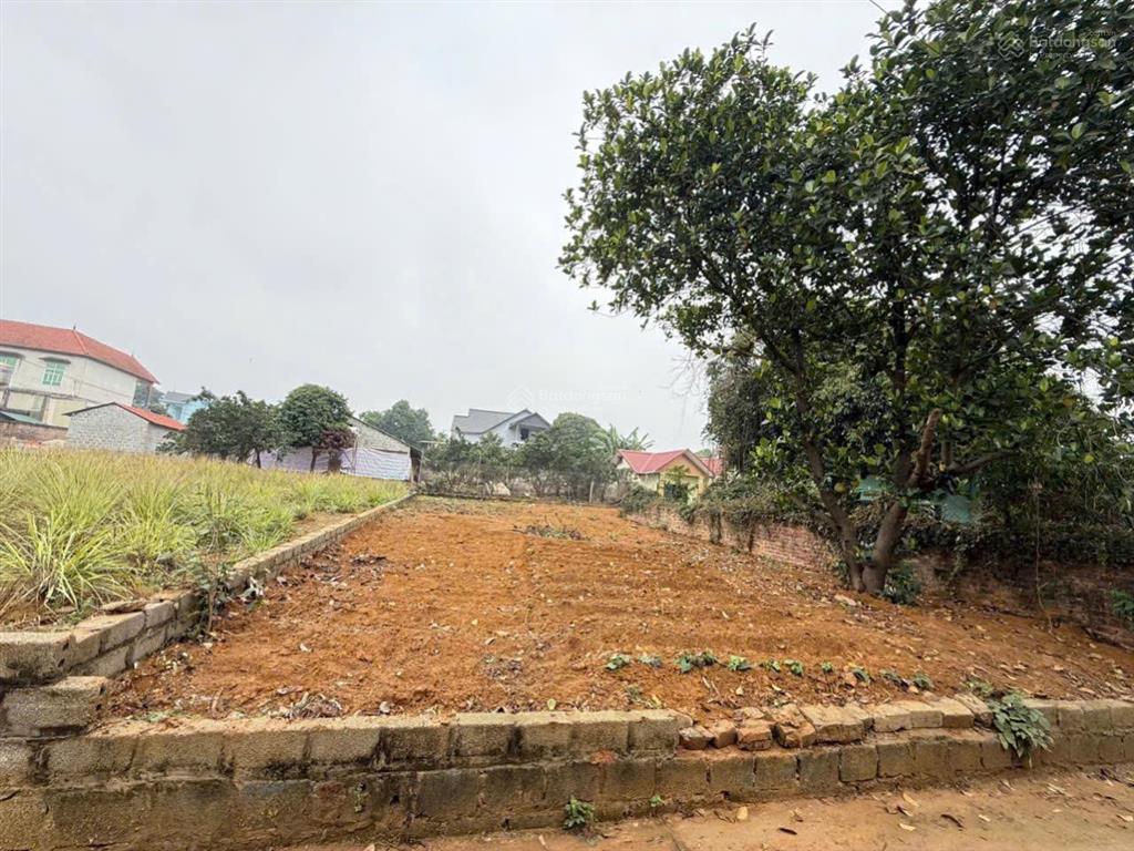 Trung tâm cnc hòa lạc 200m2, loanh quanh 4 tỷ