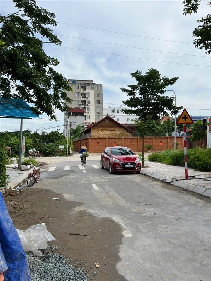 60m². đất đấu giá x1 la tinh ô áp góc đẹp không lỗi nhỏ giá đầu tư