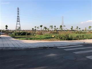 Đất đấu giá trạm bơm yên nghĩa đông la dt 100m2 mt 6,25m. đường 12m cả vỉa hè lô góc lk 0319
