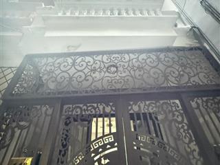 Cần bán gấp nhà phố quan nhân, nhà mới đẹp ở ngay, dt30m 5tầng 4ngủ giá chỉ 6tỷ hơn tí ti