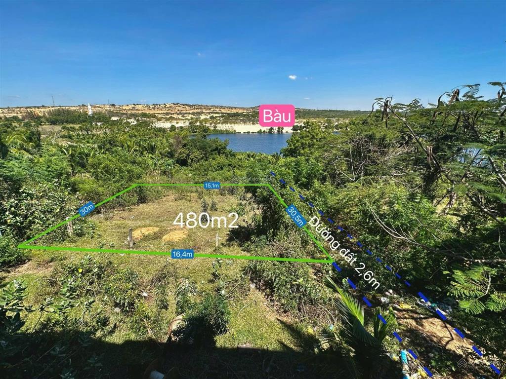 Chính chủ bán lô đất nhỏ xinh view bàu trắng, bàu sen