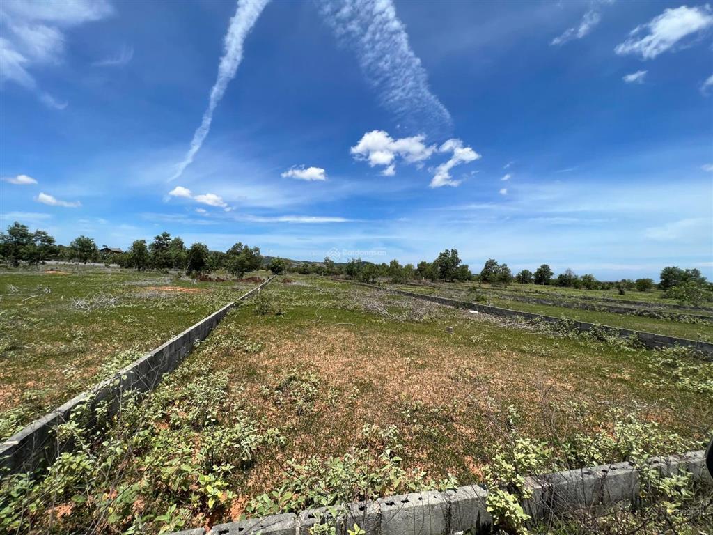 Tổng hợp đất ngộp nhỏ trên dưới 2 tỷ trục chính sân bay phan thiết, thiện nghiệp.  0974 090 ***