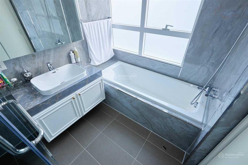Cho thuê căn hộ 2pn giá rẻ 17 tr/tháng tại sunrise city view quận 7 (gần rmit).  0932 744 ***