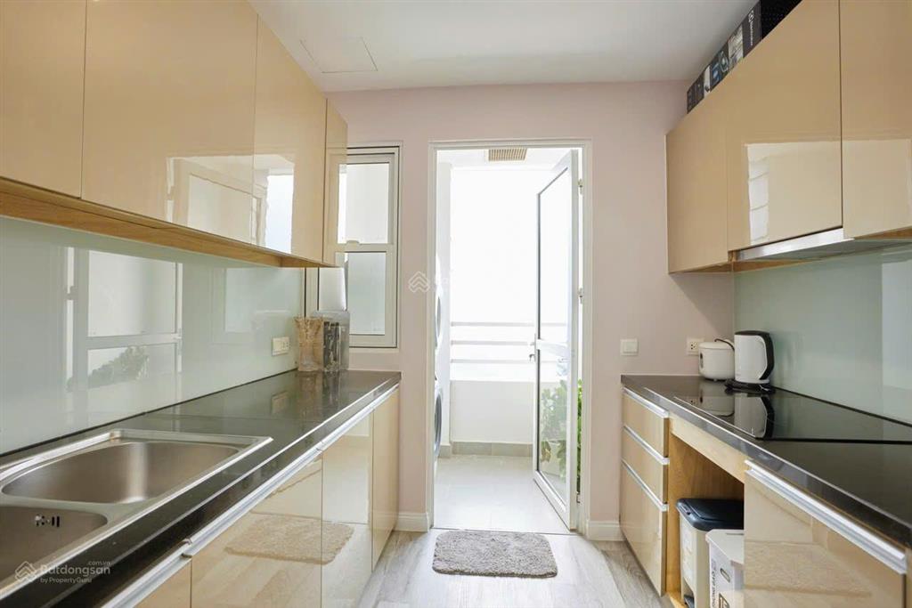 Bán nhanh căn hộ 3pn, 2wc, 106m2 giá tốt 7,9 tỷ, sunrise city south 0932 744 ***