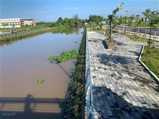 Nền view sông + thảm xanh sổ cá nhân công chứng ngay sàn dic tại dự án