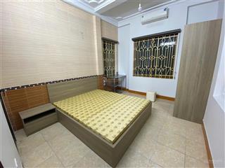 Cho thuê phòng trò khép kín 20m2 cách đại học kinh tế quốc dân 100m