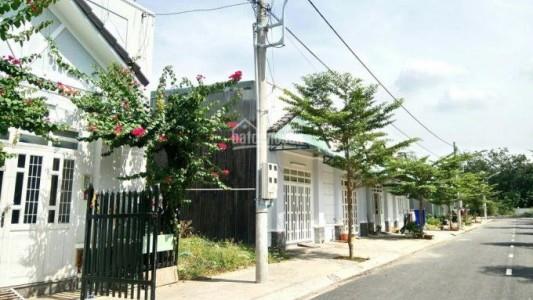 Kẹt tiền cần bán gấp lô đất sổ sẵn khu đô thị richhome 2 ở phường hòa lợi, tp bến cát, hỗ trợ vay