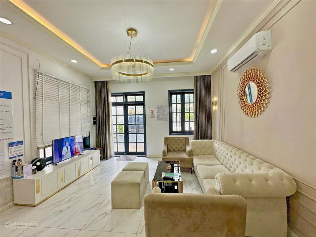 Bán căn hộ hoàng anh gia lai 2 giá 3,690 tỷ, 100m2 q7, hcm