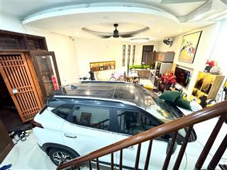 Ngay ngoại giao đoàn  xuân la  tây hồ  lô góc  gara ôtô  71m2 x 3 tầng, 4 ngủ giá 17 tỷ hơn