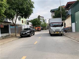 Bán 136m đất mặt phố chính trung trâu quỳ, trục đường 15m kinh doanh kho xưởng, văn phòng