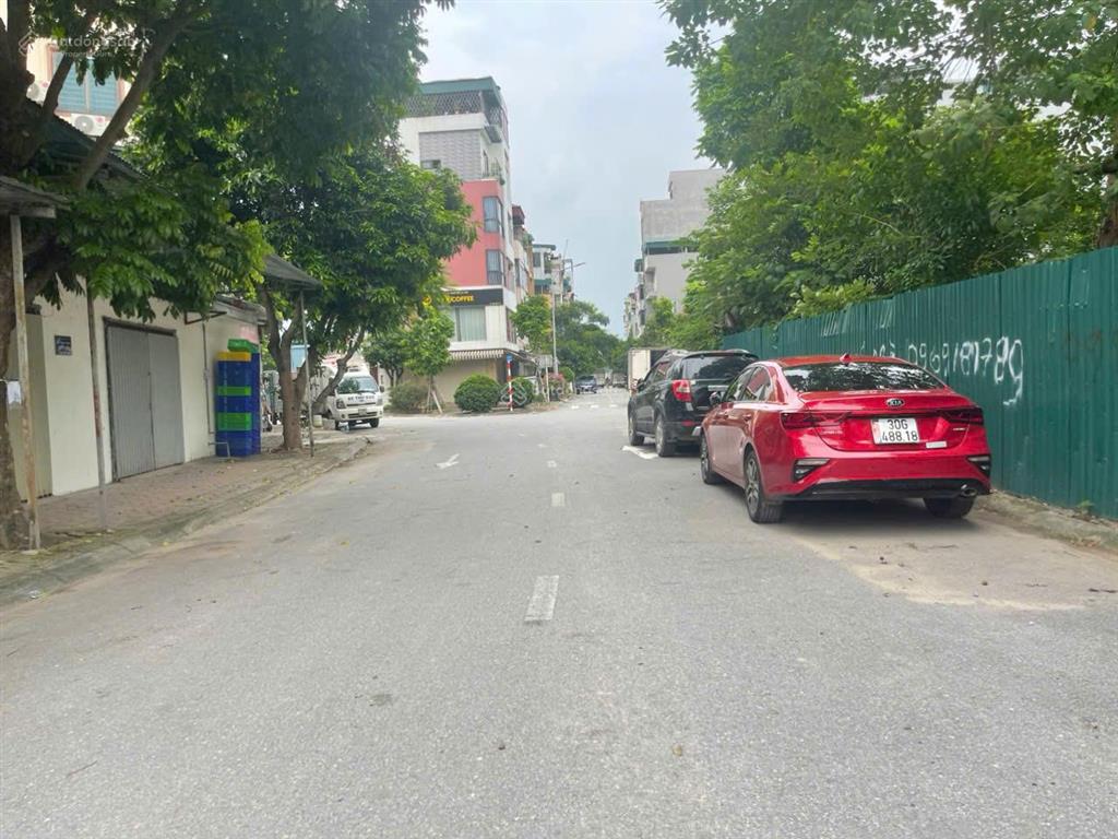 Bán 98,2m đất tổ 12 thạch bàn, đường ô tô tránh rất phù hợp xây văn phòng, trụ sở công ty