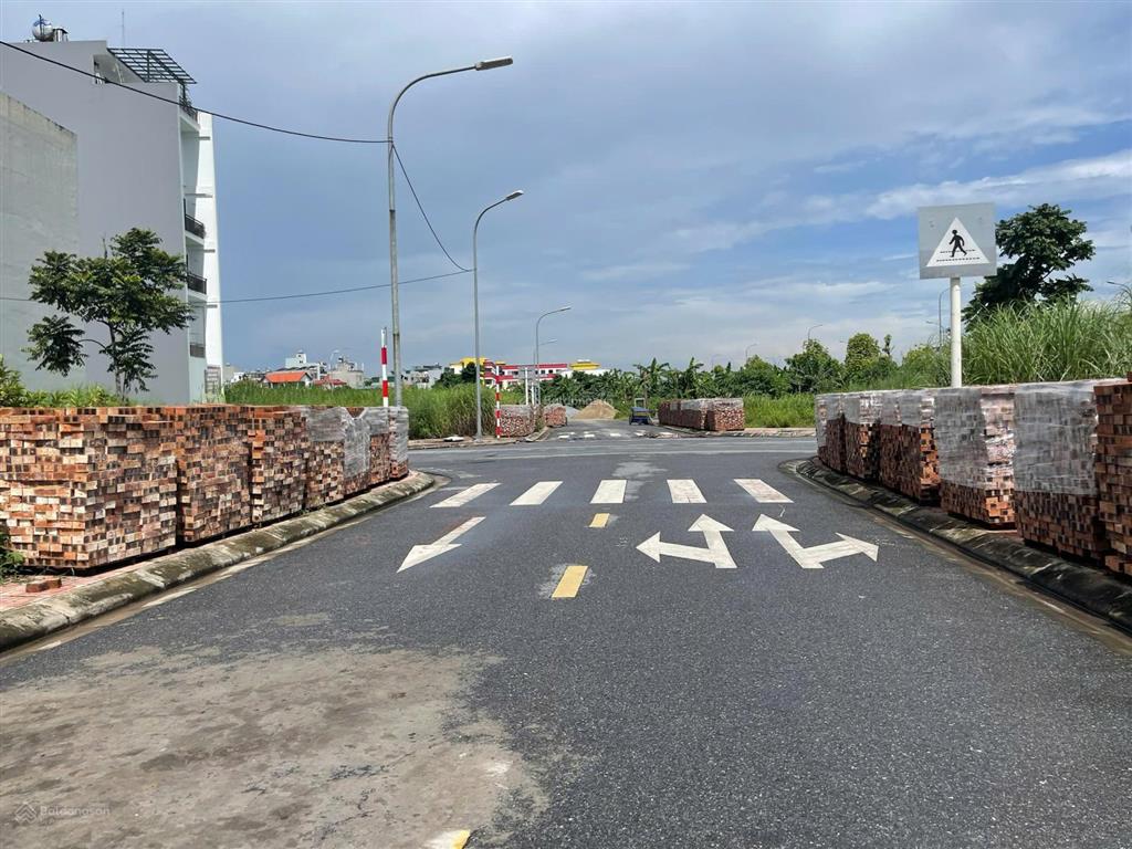 Bán đất đấu giá cự khối, long biên 65m2 mặt tiền 5m, đường 2 ô tô tránh giá đầu tư