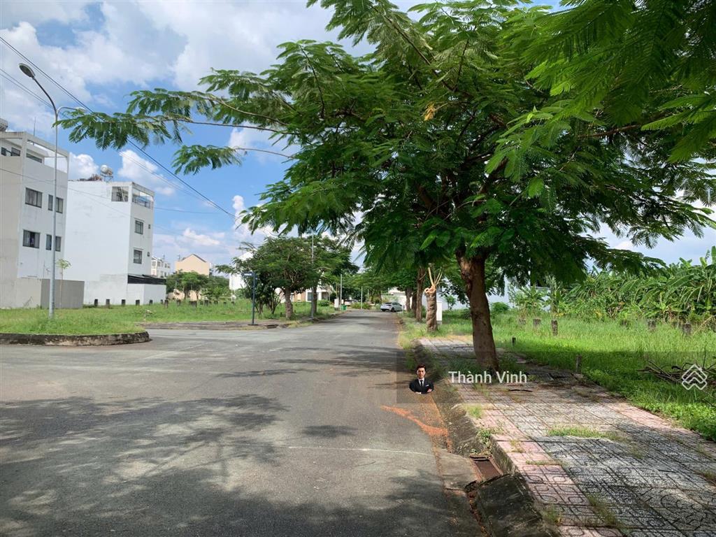 Các nền đất đang cần bán tại khu topia khang điền (tháng 11/2025) giá mua bán chính chủ,giá tốt.