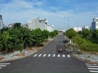 Bán đất nền diện tích 5m x 19,4m đường 12m hướng tây bắc,chủ thiện chí bán giá 8,8 tỷ.