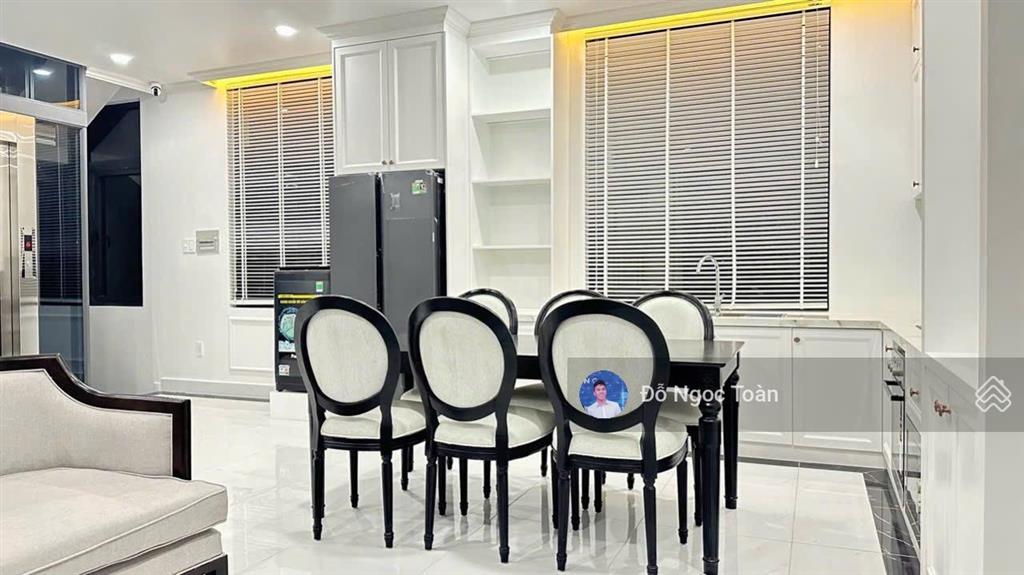 Cho thuê nhà phố full nội thất đẹp gần công viên 36ha tại vinhomes grand park
