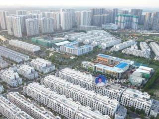 Bán nhà phố 126m2 giá siêu rẻ  chỉ 21 tỷ tại vinhomes grand park