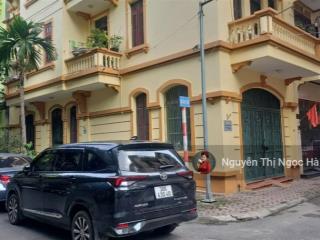 Nhà 7 tầng phố víp cầu giấy  thiết kế hiện đại thông sàn lung linh,gần phố, ôt ô tránh  22.9 tỷ