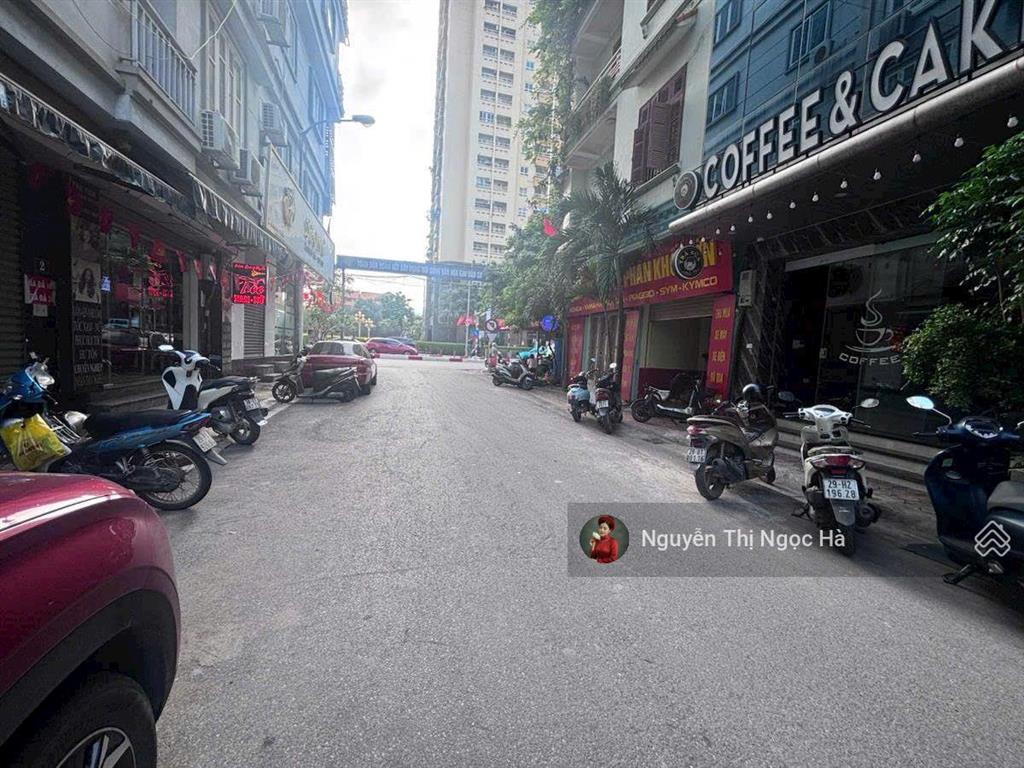 Bán nhà đường hoàng quốc việt giáp kđt stalake, phạm văn đồng, gara, nhà 5 tầng, ngõ thông, 21.6 tỷ