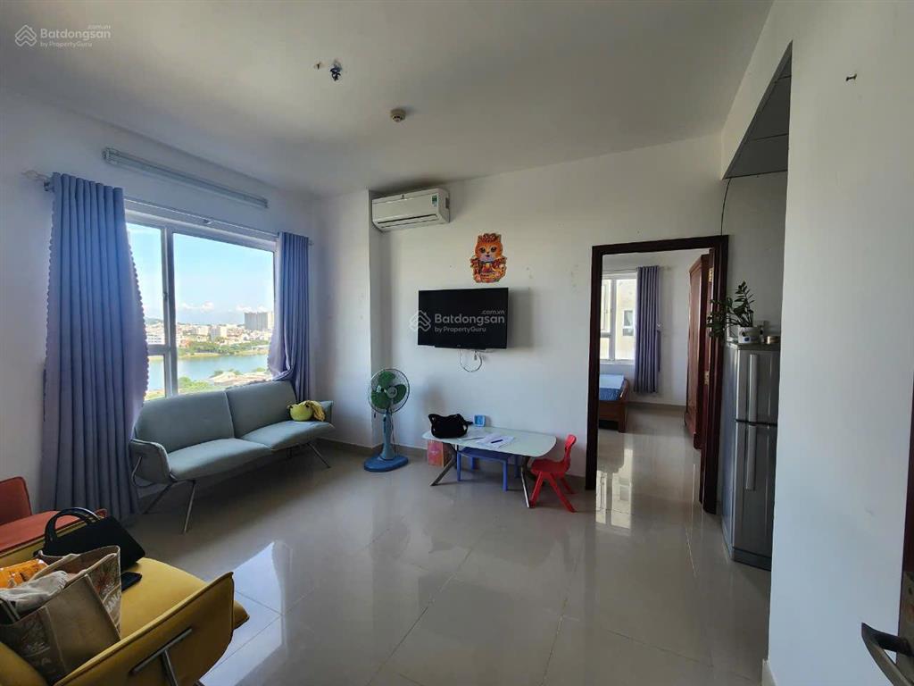 Chung cư osc land, cho thuê căn góc 1 phòng ngủ, view biển trực diện bãi sau. giá 5.5 trđ