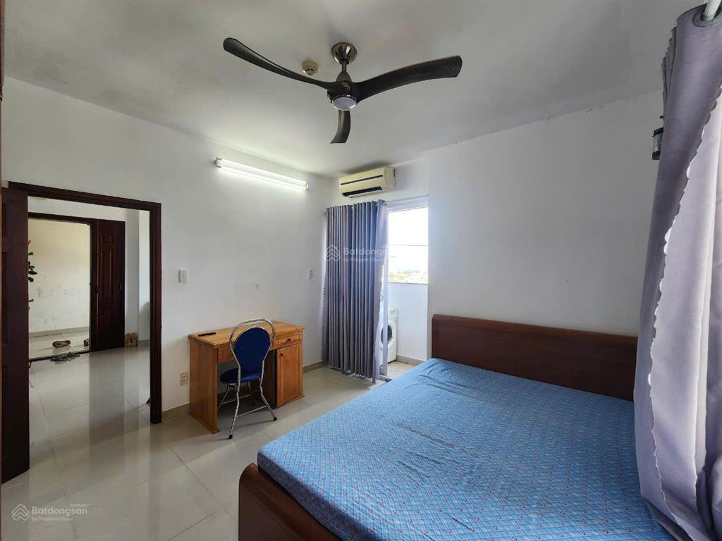 Chung cư osc land, cho thuê căn góc 1 phòng ngủ, view biển trực diện bãi sau. giá 5.5 trđ