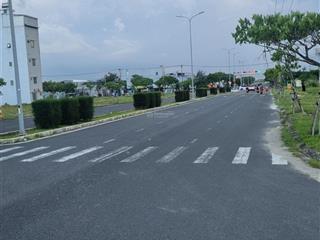 Cần bán đất đường trần hữu dực, đường 15m lề 5m ,vị trí cạnh đường trường sa, ra bãi tắm 150m.
