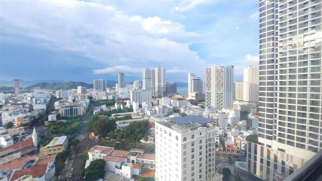 Giá tốt nhất thị trường  cần bán căn 2pn lầu cao dự án hud building nguyễn thiện thuật nha trang